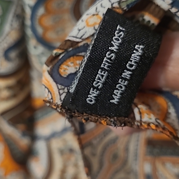 Vest - Picture 3 of 3